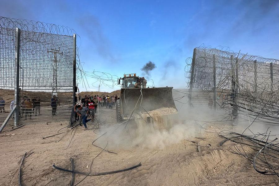 Забор из колючей проволоки в Израиле