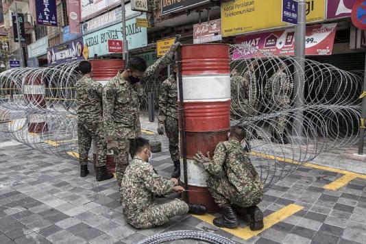 Колючая проволока против Covid-19