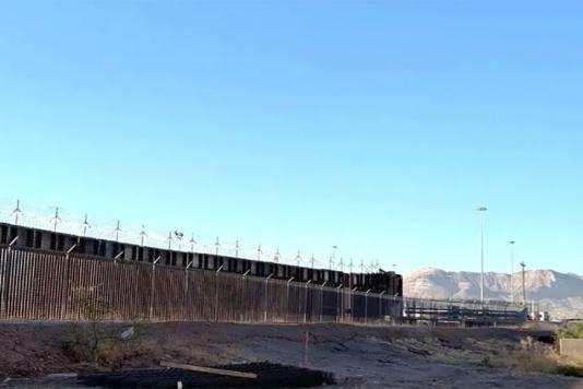 Необходимо ли вторичное ограждение с колючей проволокой?