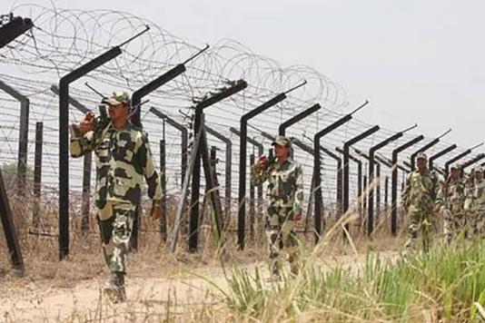 Колючая проволока на пакистанской границе
