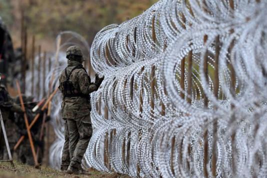 Польща колючий дріт