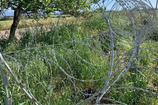 Колючий дріт буде видалено протягом січня