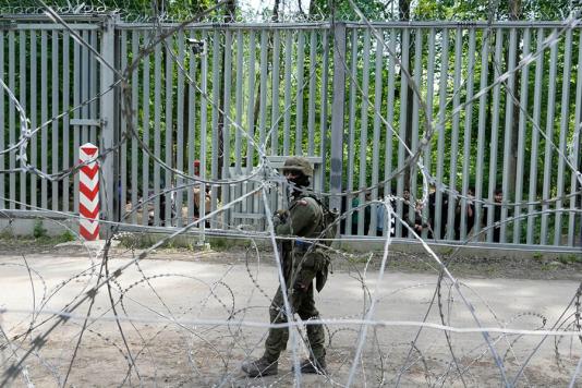 Прохачі притулку виявилися замішаними у гібридну війну