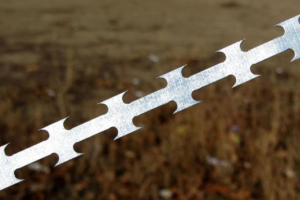 Колючо-ріжуча стрічка