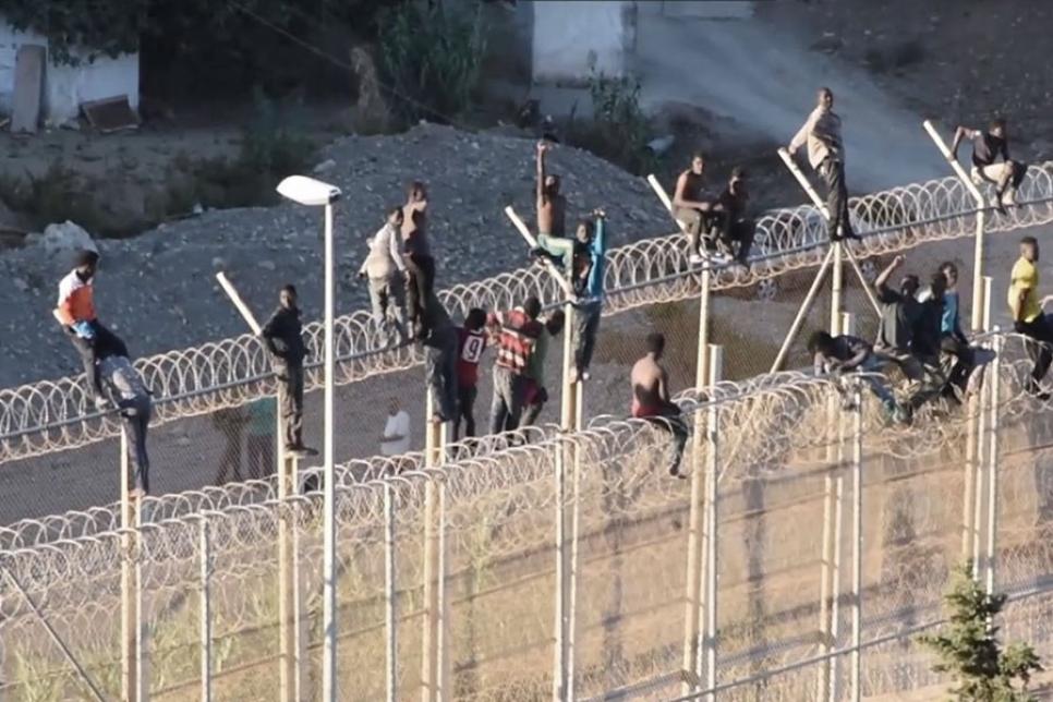 Колючий дріт в Мелільї