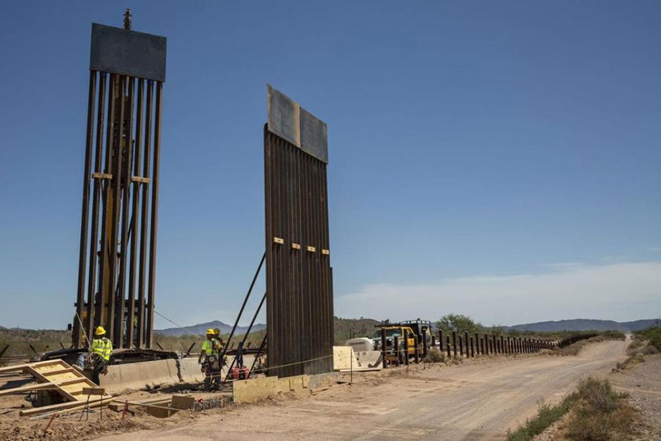 Строительство стены в Аризоне на границе с Мексикой