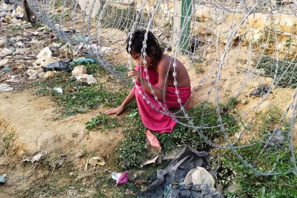 Рохінджа за колючим дротом