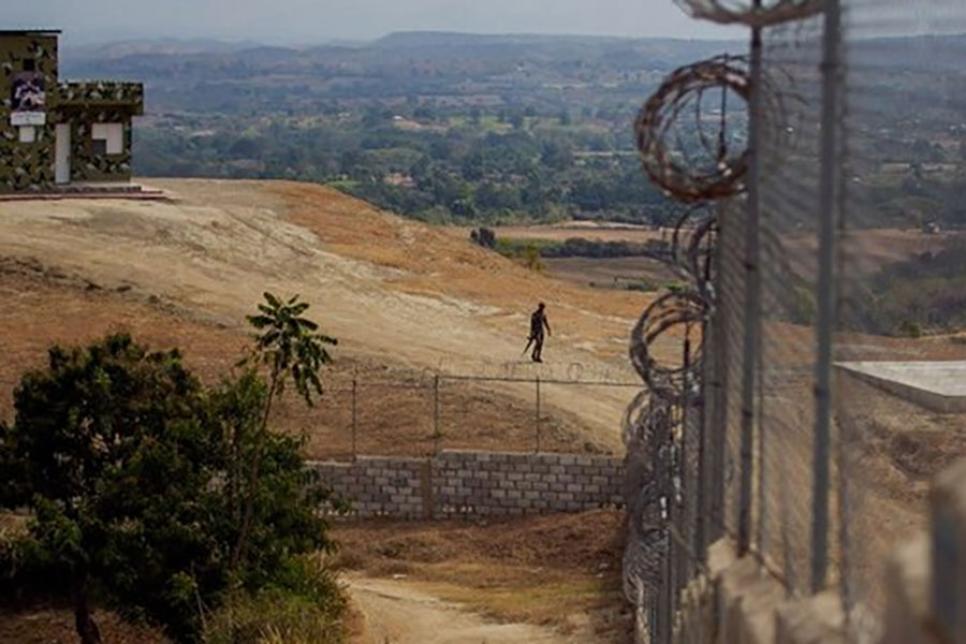 Колючий дріт в Домініканській Республіці