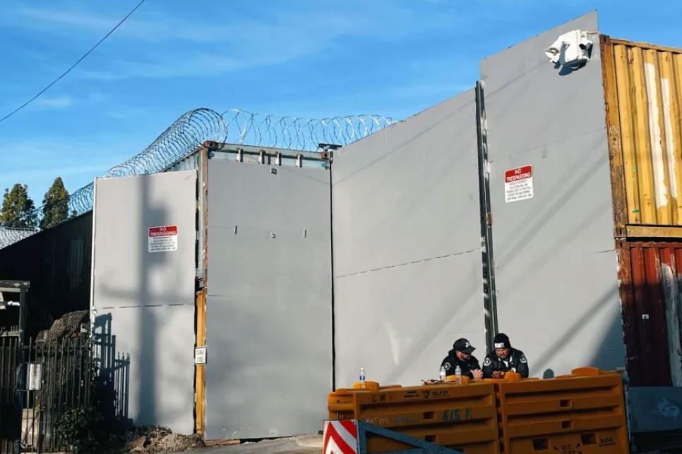 Колючая проволока в Беркли